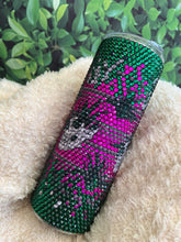 Load image into Gallery viewer, Sorta Twisty Template Cup Wrap