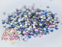 Load image into Gallery viewer, Green Flash crystal glass rhinestones