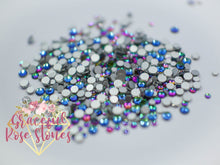 Load image into Gallery viewer, Green Flash crystal glass rhinestones