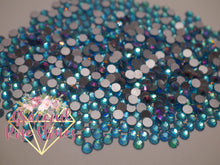 Load image into Gallery viewer, Aquamarine Light glass rhinestones
